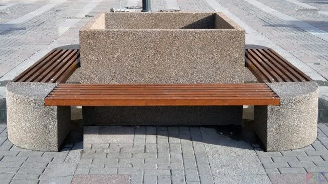 Бетонная декоративная скамейка для города