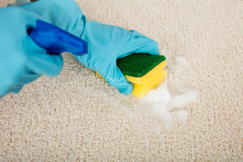 Как почистить светлые и белые покрытия