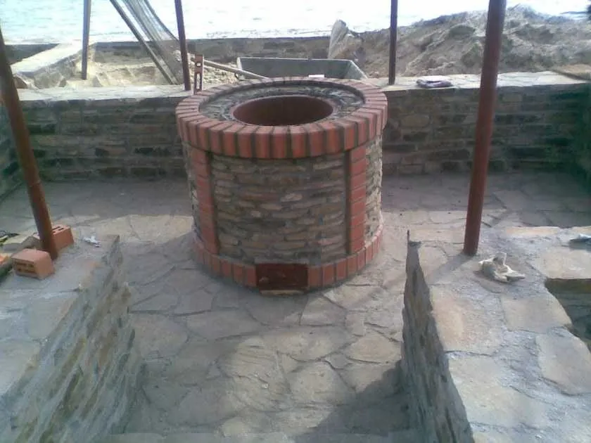mangal-iz-kirpicha-5-1-3610205