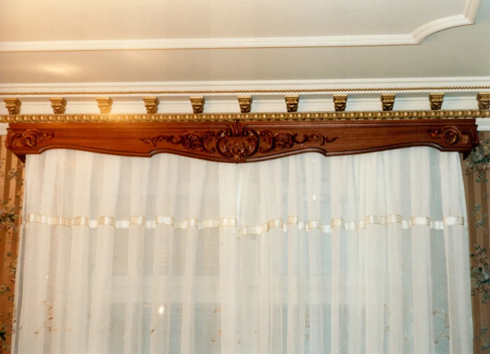 карниз потолочный под натяжной потолок (главный ключ)
