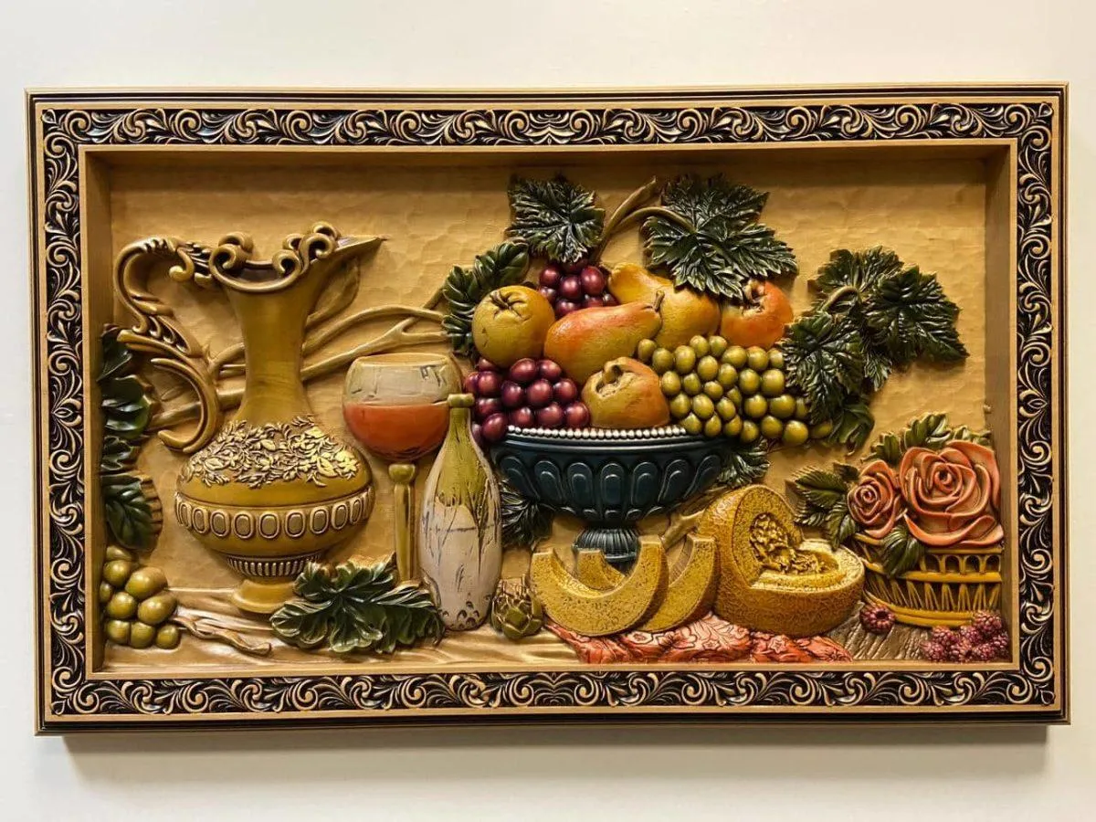 Резное панно на кухне