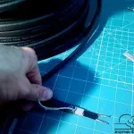 Саморегулирующийся нагревательный кабель для кровли и стоков