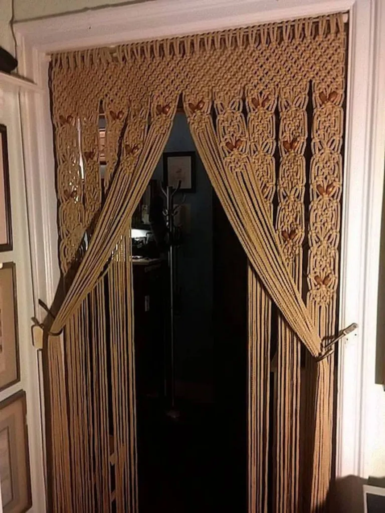 Штора в технике макраме