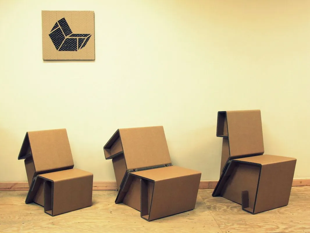 стулья из картонных коробок