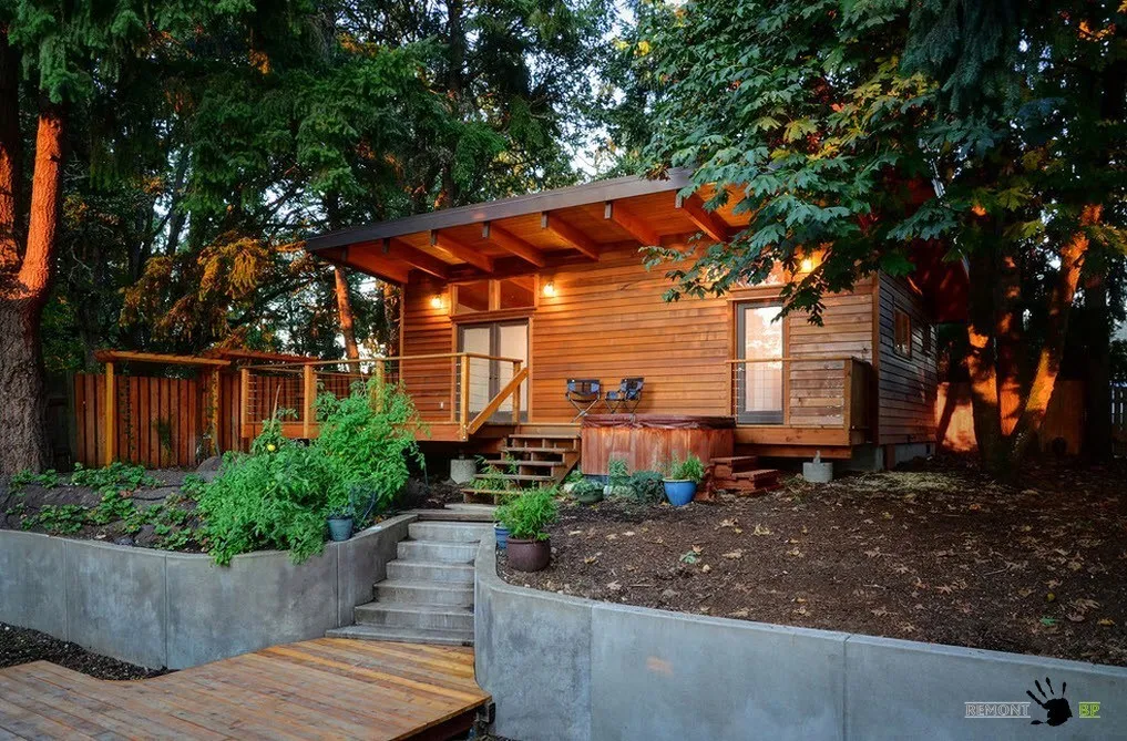 Дом с участком. Загородный домик. Загородный домик. Деревянный загородный дом. Круче дачи.