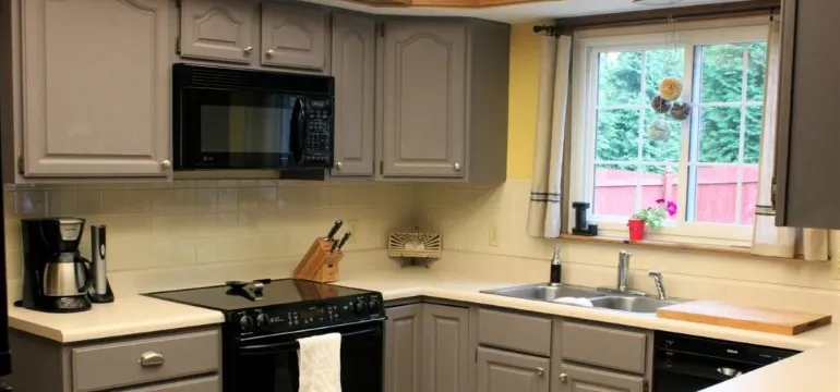 Своими руками: реставрация старого кухонного гарнитура для обновления ...