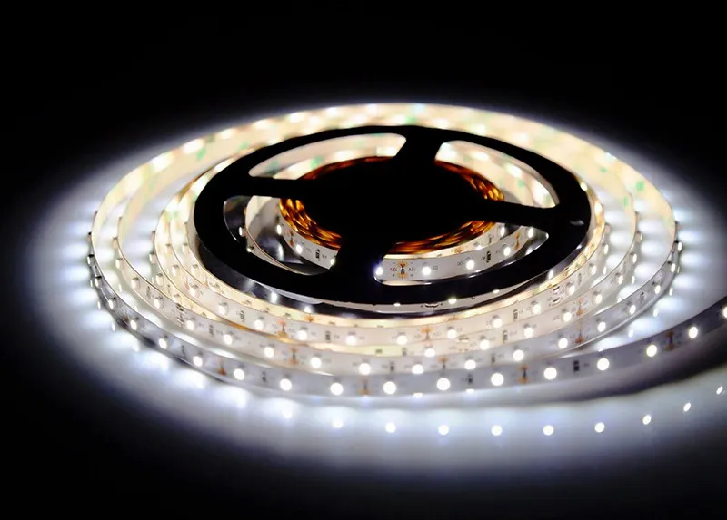 светодиодная лента 24 вольт для дхо. светодиодные лед ргб для автомобиля 12 вольт салона. лента 5050 12в. лента gs 12v red (2835, 600 led) ip65. светодиодные ленты 12 вольт влагозащитные.