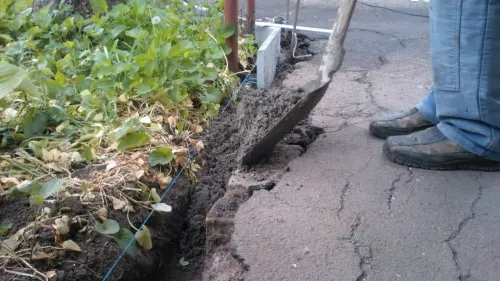 Установка тротуарного бордюра: виды дорожных и тротуарных бордюров ...