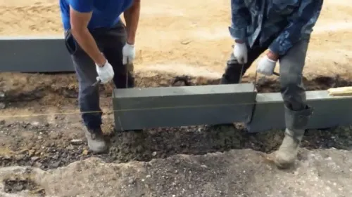 Установка тротуарного бордюра: виды дорожных и тротуарных бордюров ...